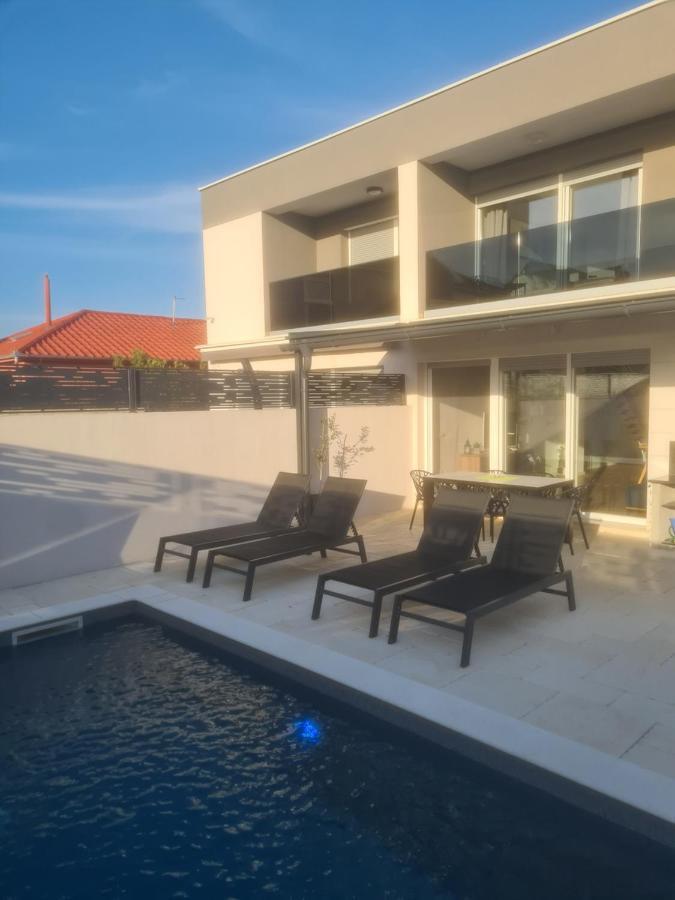 Villa Maris นิน ภายนอก รูปภาพ